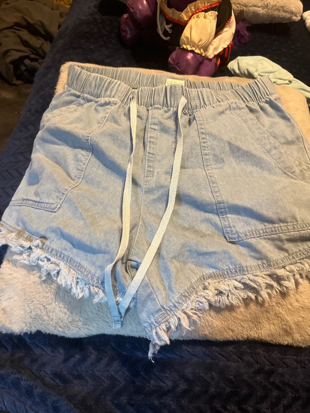 Women’s Jean style shorts
